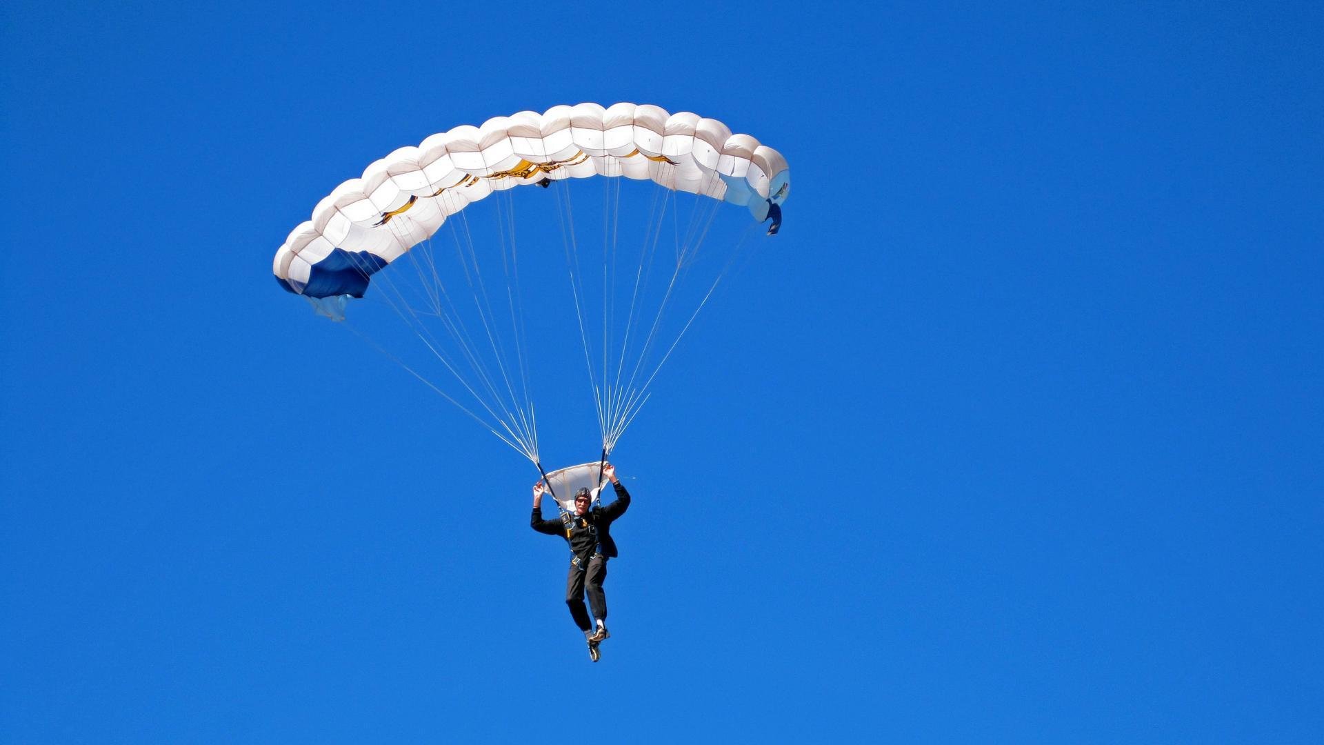 俱乐部与社区共同举办运动康复讲座普及恢复知识,运动康复讲座感悟
